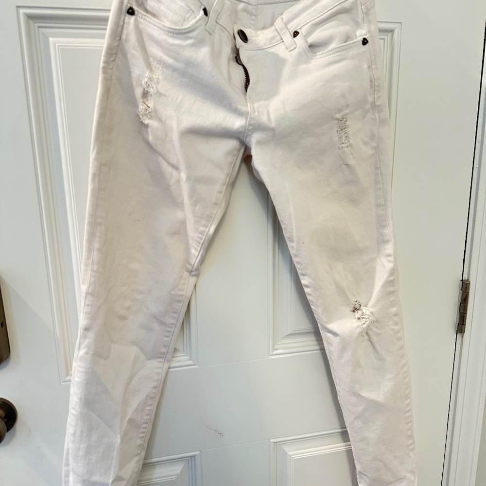 Kut from the Cloth White distressed boyfriend denim